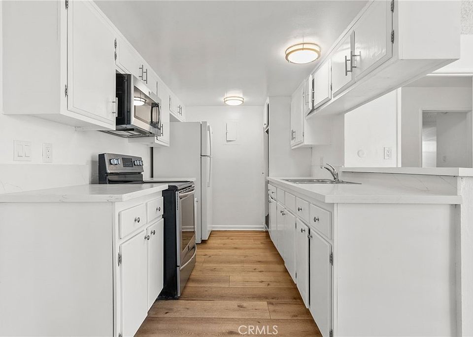 1st image of 8649 Sunland Blvd APT 5