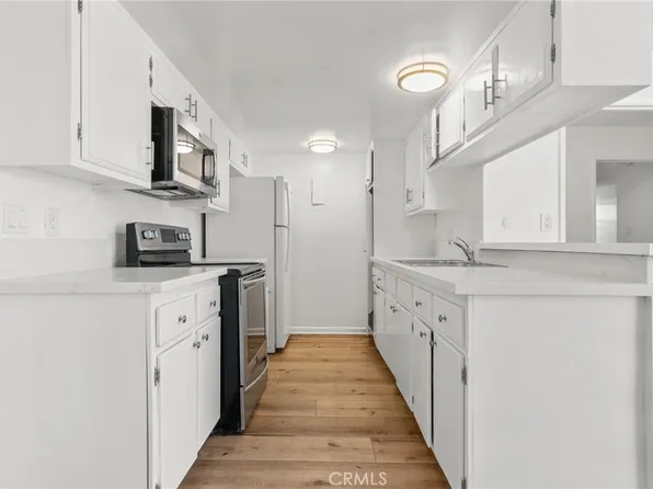 8649 Sunland Blvd APT 5, Sun Valley, CA 91352