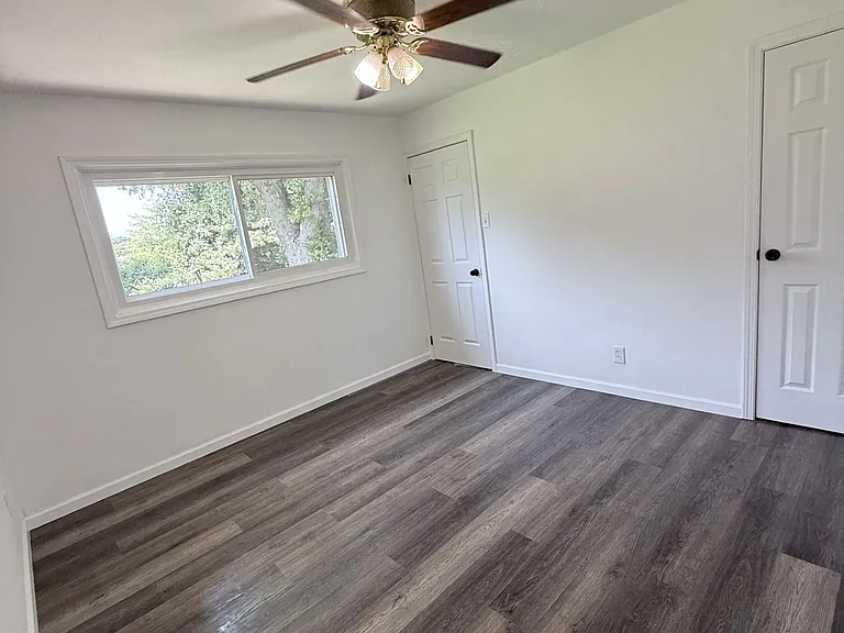 3619 Blackberry Ln — Photo 7