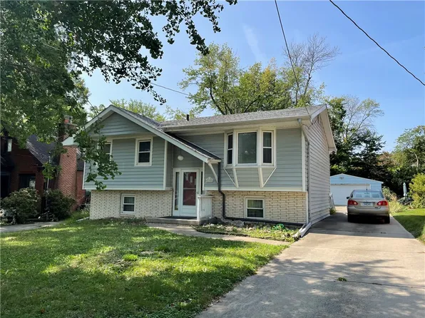 2108 37th St, Des Moines, IA 50310