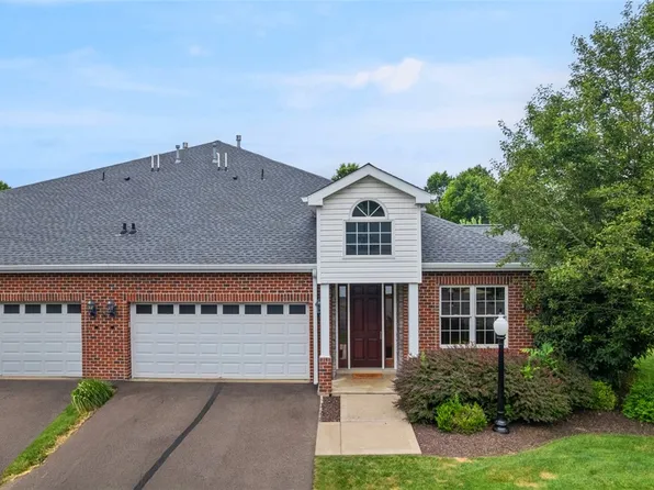 1003 Union Ct, Valencia, PA 16059