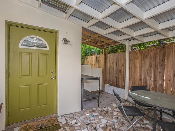 2nd image of 8261 NW 1st Pl #C