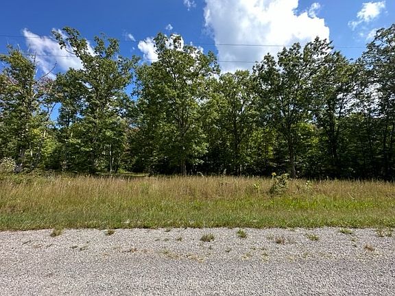 2nd image of 79 Doe Fawn Ln