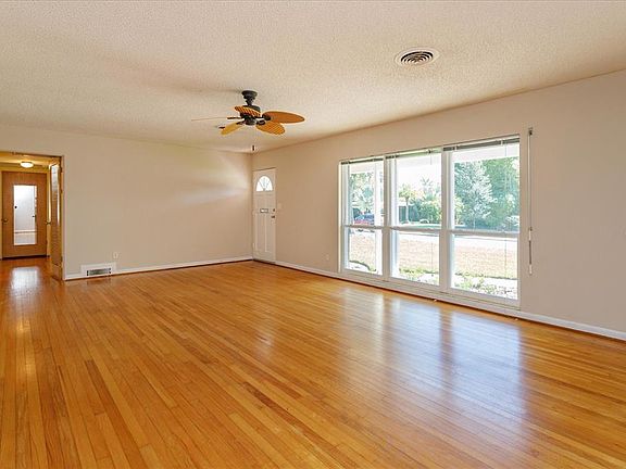 2nd image of 501 Brechin Dr