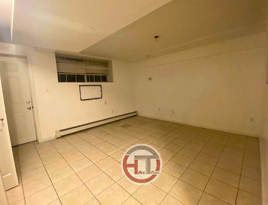 2nd image of 922 Dean Ave Floor Basement
