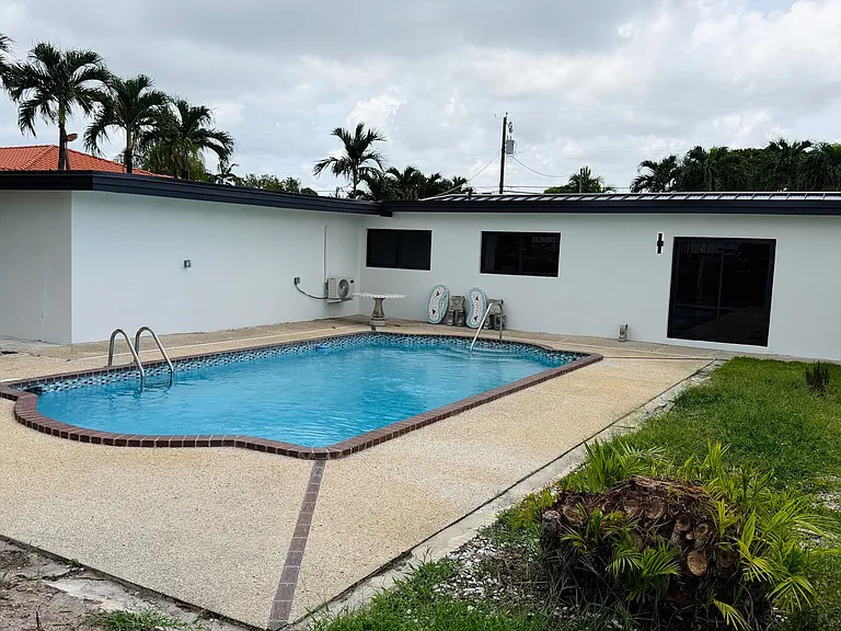 8490 Grand Canal Dr — Photo 26