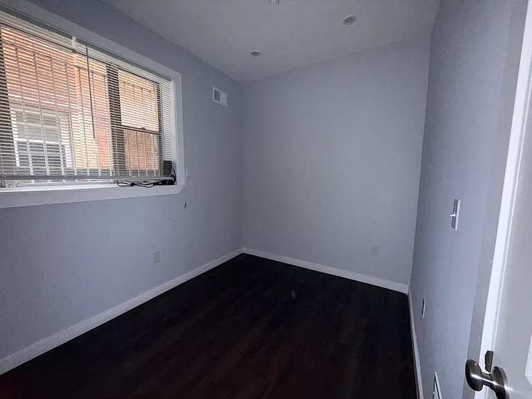 2113 S 15th St #1 — Photo 16
