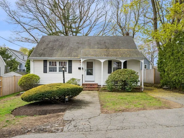 78 Garfield St, Marblehead, MA 01945