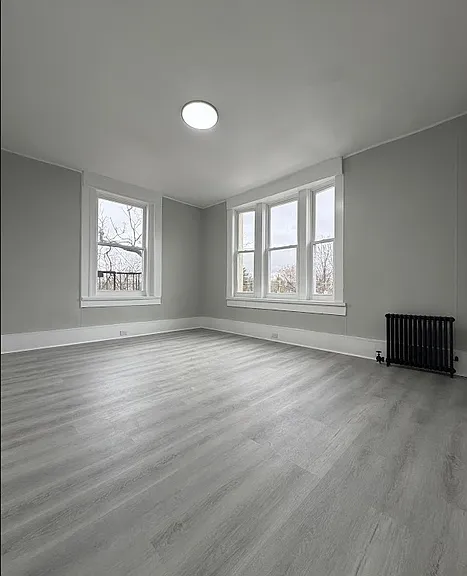 218 E 7th St #37 — Photo 6