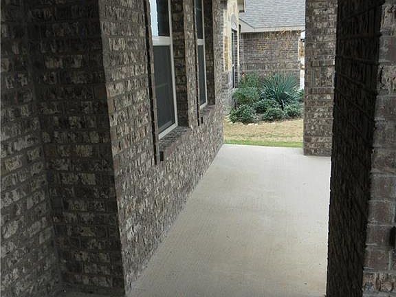 2nd image of 210 Valley View Dr