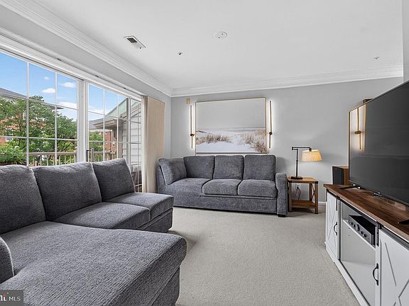 5th image of 10349 Sager Ave #301