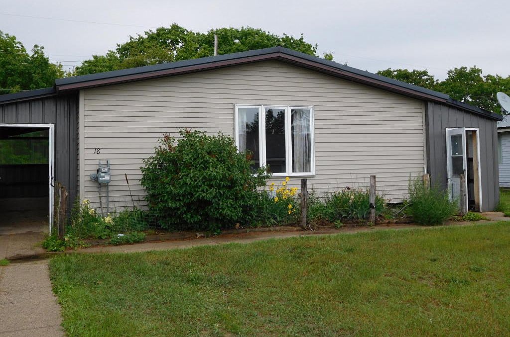 18 Forest Lodge Rd, Kincheloe, MI 49788 Zillow