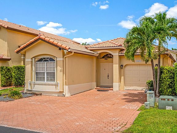 2nd image of 11255 NW 53rd Ln #11255