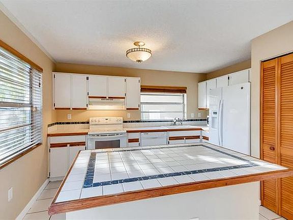 5th image of 500 Danville Ter