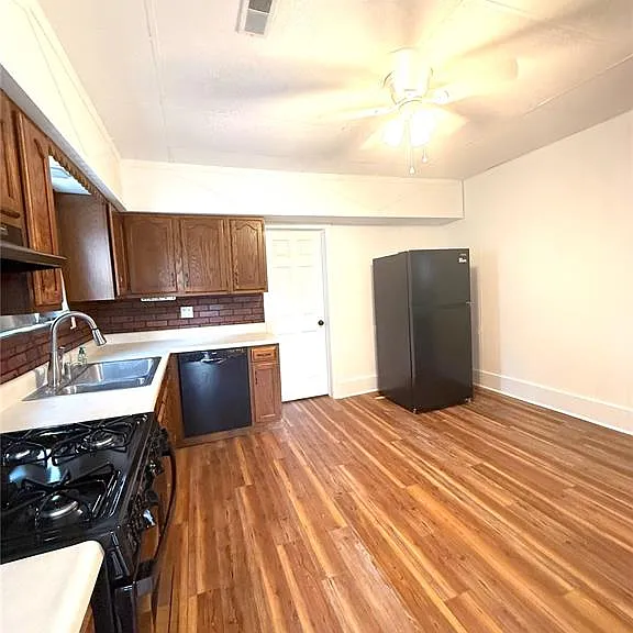 511 E Beckemeyer Ave — Photo 4