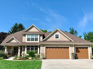 18330 Gate Post Rd, Brookfield, WI 53045