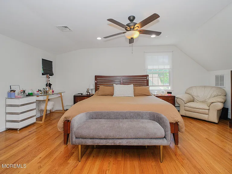 209 Woodcrest Rd — Photo 18