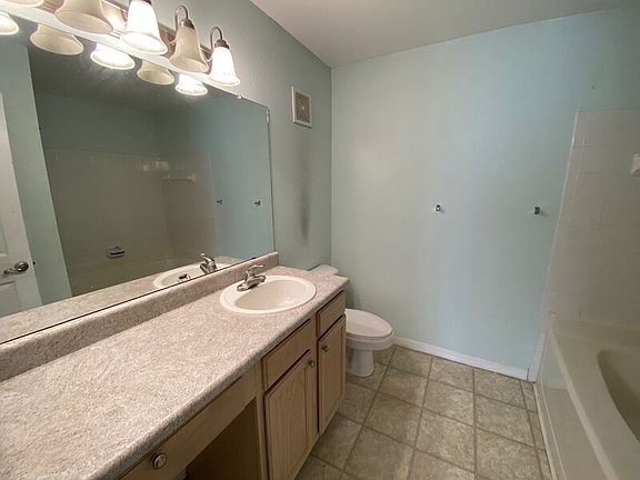 3rd image of 7800 Point Meadows Dr APT 531