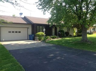 1002 W Toledo St, Fremont, IN 46737