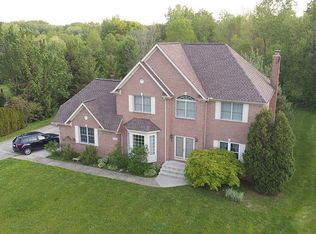 6852 Silkwood Ln, Solon, OH 44139