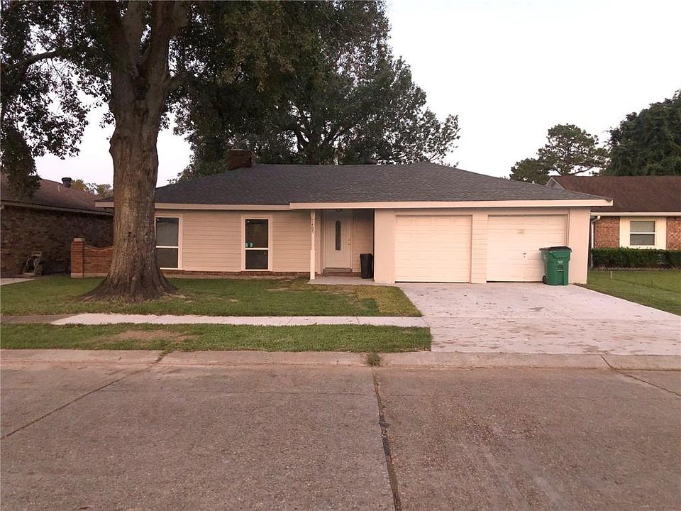 1st image of 2405 W Sunny Meade Dr