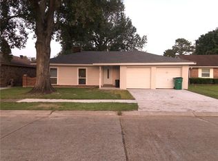 2405 W Sunny Meade Dr, Harvey, LA 70058