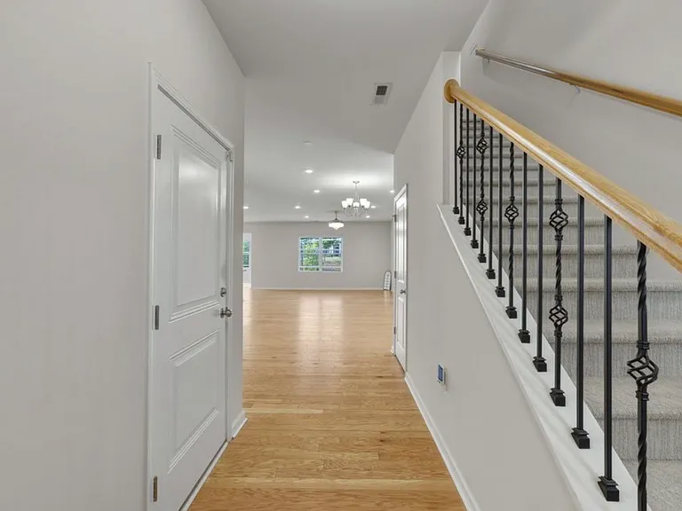 2132 Water Marsh Trl — Photo 4