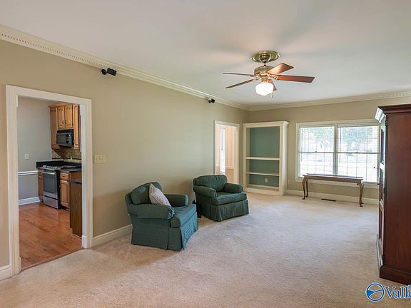 5th image of 603 Sunburst Cir SE