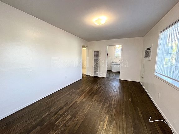 2nd image of 2128 K St