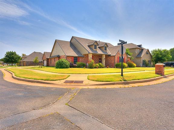 4th image of 15812 Creek Heights Dr