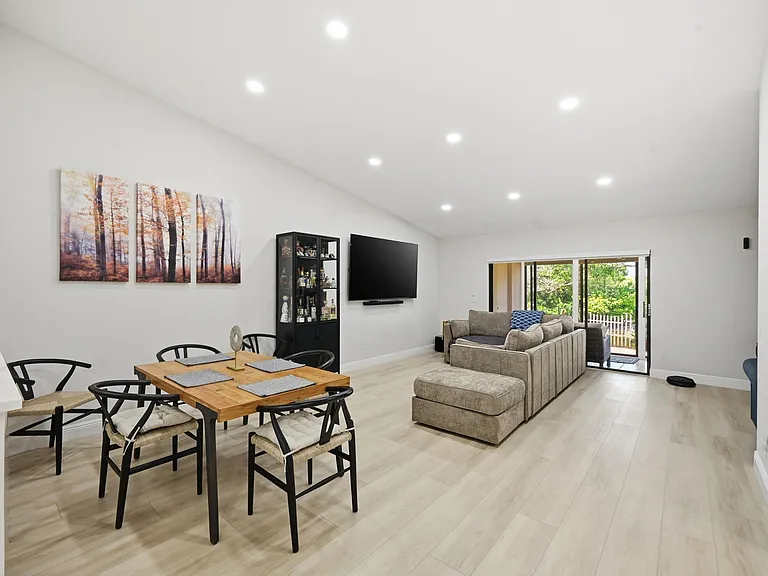 10775 Waterberry Dr — Photo 6