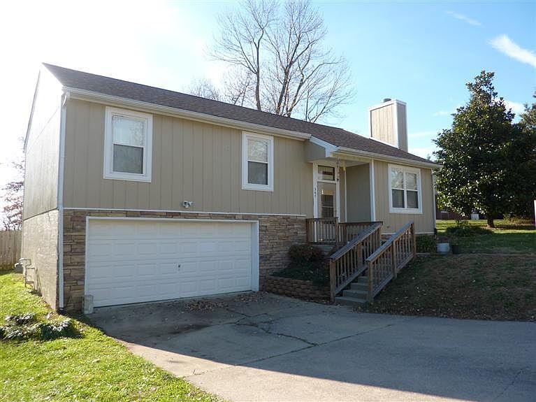 1st image of 362 Manhattan Dr
