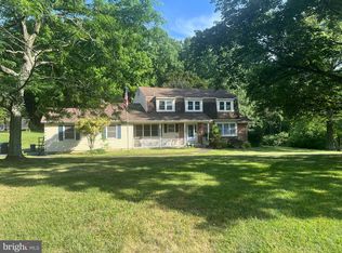 2 Canter Cir, Newark, DE 19711