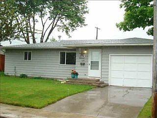 2nd image of 1639 Bel Air Pl
