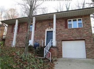 711 Evergreen Cir, Poca, WV 25159