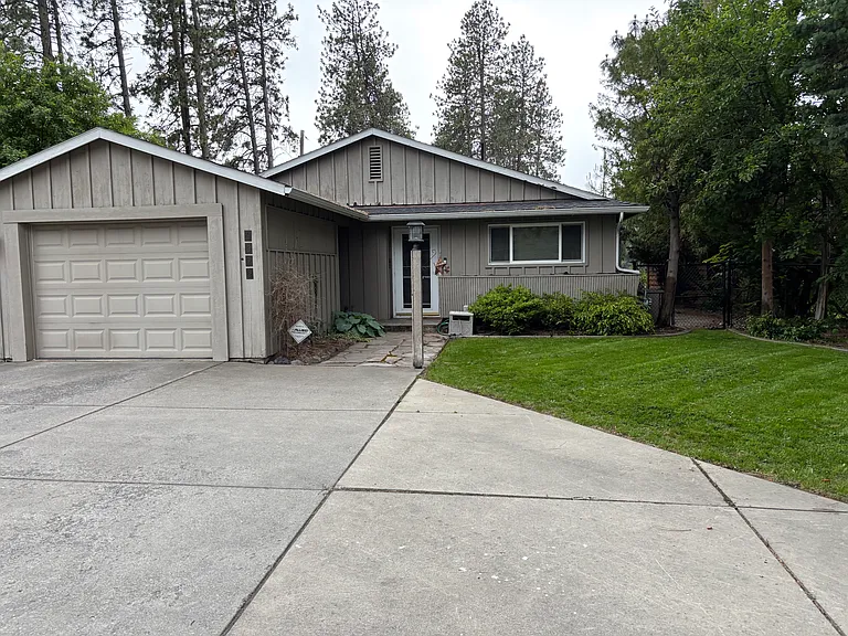 4328 S Perry St — Photo 3