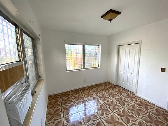 1st Bedroom Full view