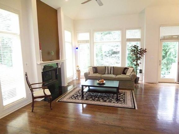 4th image of 742 N Virn Allen Ct