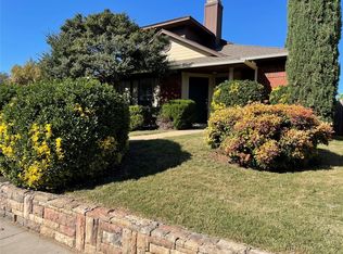 1401 Golden Gate Dr, Carrollton, TX 75007