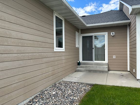2nd image of 3838 Avenue C
