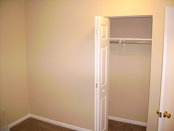 5th image of 804 NW Buckingham Pl