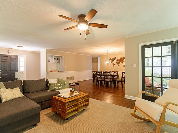 5th image of 305 Breckenridge Dr