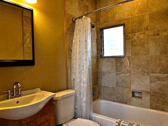 2nd Bath off Kitchen