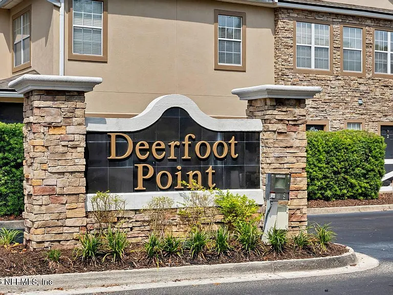 7157 Deerfoot Point Cir #102 — Photo 2