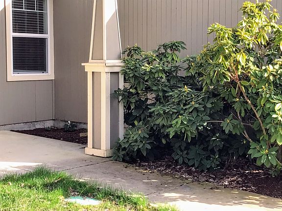 3rd image of 660 Callahan Dr