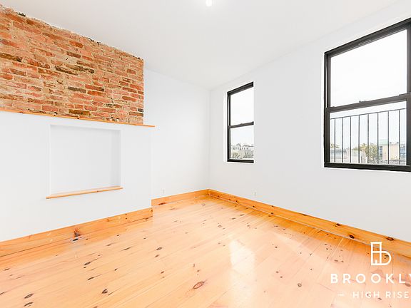 5th image of 1056 Willoughby Ave #4C