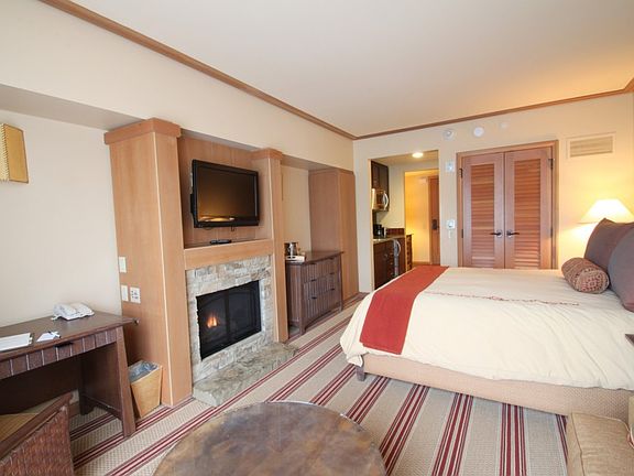 Gas fireplace and flat screen TV!