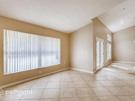 3rd image of 2521 Ekana Dr