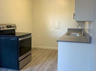 8834 Topanga Canyon Blvd #18, Canoga Park, CA 91304