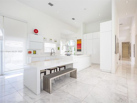 3rd image of 5263 NW 94th Doral Pl